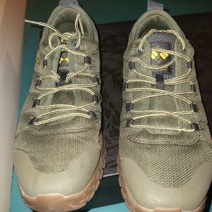 Columbia Mens 13 Fairbanks Nori Green Golden Nugget Low Boots Shoes BM5972-383